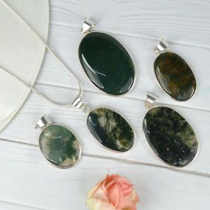 AAA Quality Moss Agate Oval Pendant With Chain