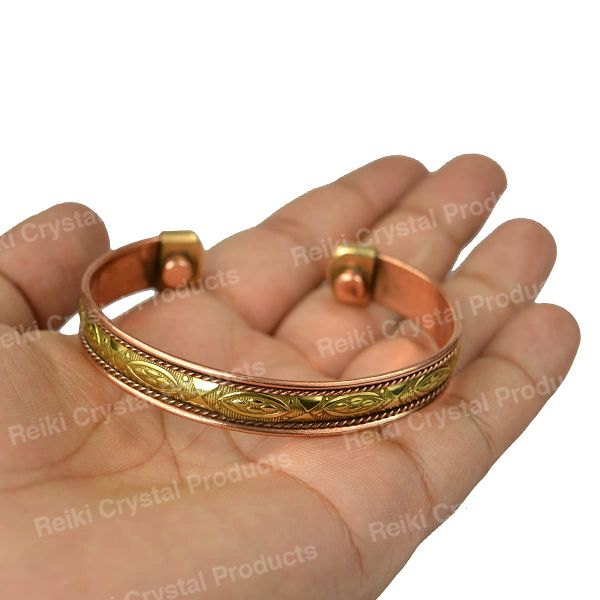 Tanishq gold bangle kada and gold bangle bracelets designs with weight and  price - YouTube